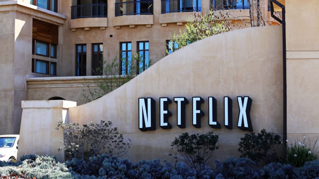 Netflix 也選擇將歐洲中東總部設於荷蘭阿姆斯特丹，並擴大徵才發展歐洲各國的原創影集 ( Netflix Original )