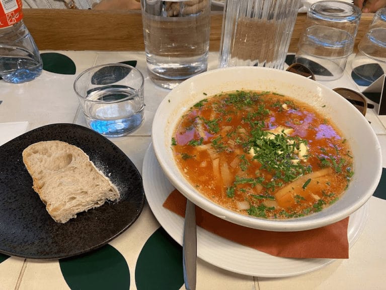 老農貿市場 Old Market Hall 餐廳推薦 - 鮭魚湯 Soup+More
